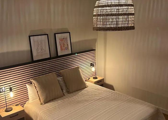 Sabl'appart Gare * 莱萨布勒-多洛讷